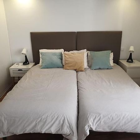 Atico En Toledo Con Terraza Apartment Exterior photo