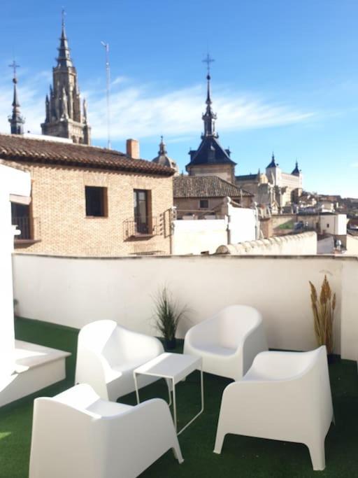 Atico En Toledo Con Terraza Apartment Exterior photo